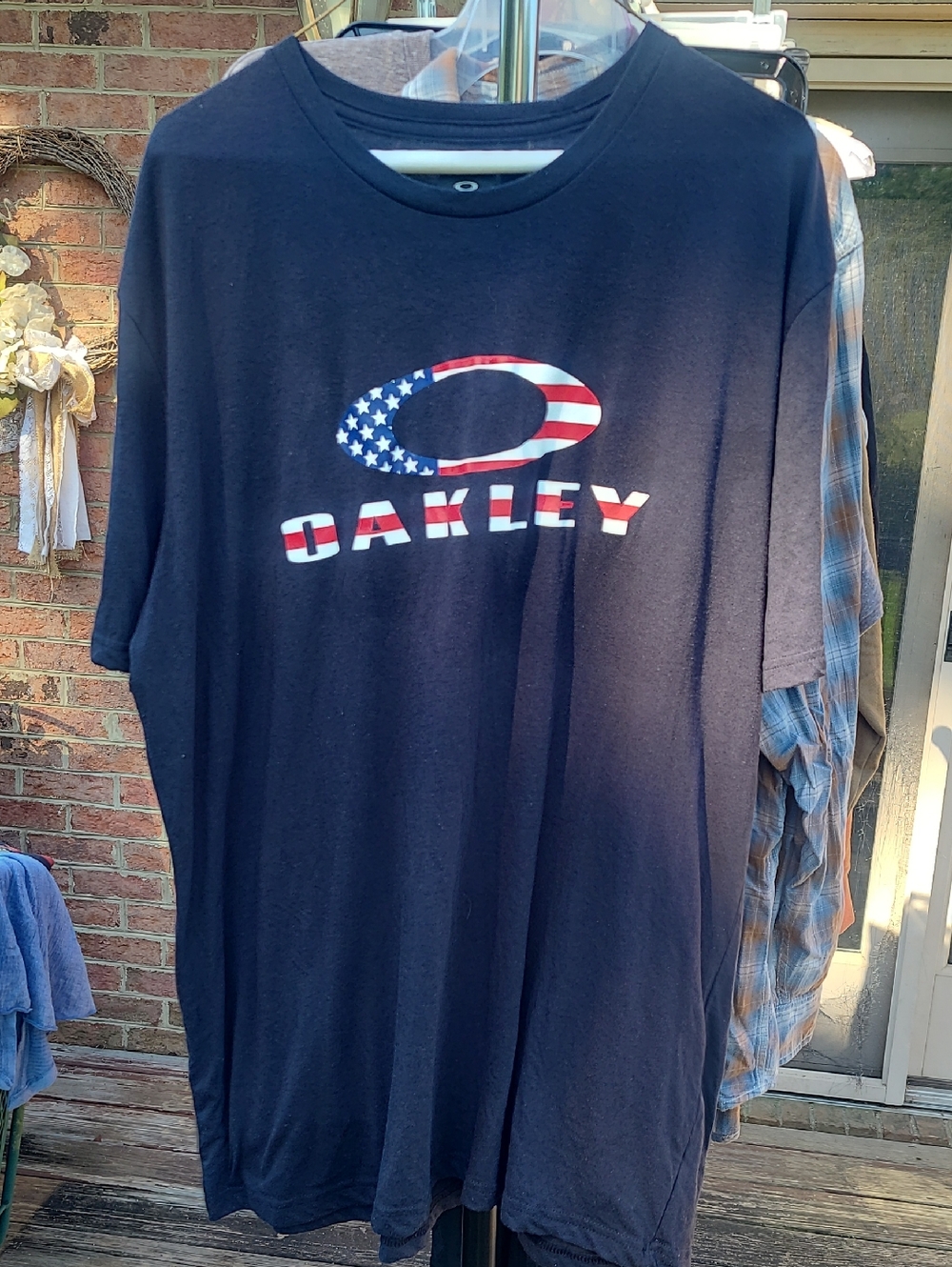 Oakley Black Tee Shirt American Flag Logo sz 2XL Mens